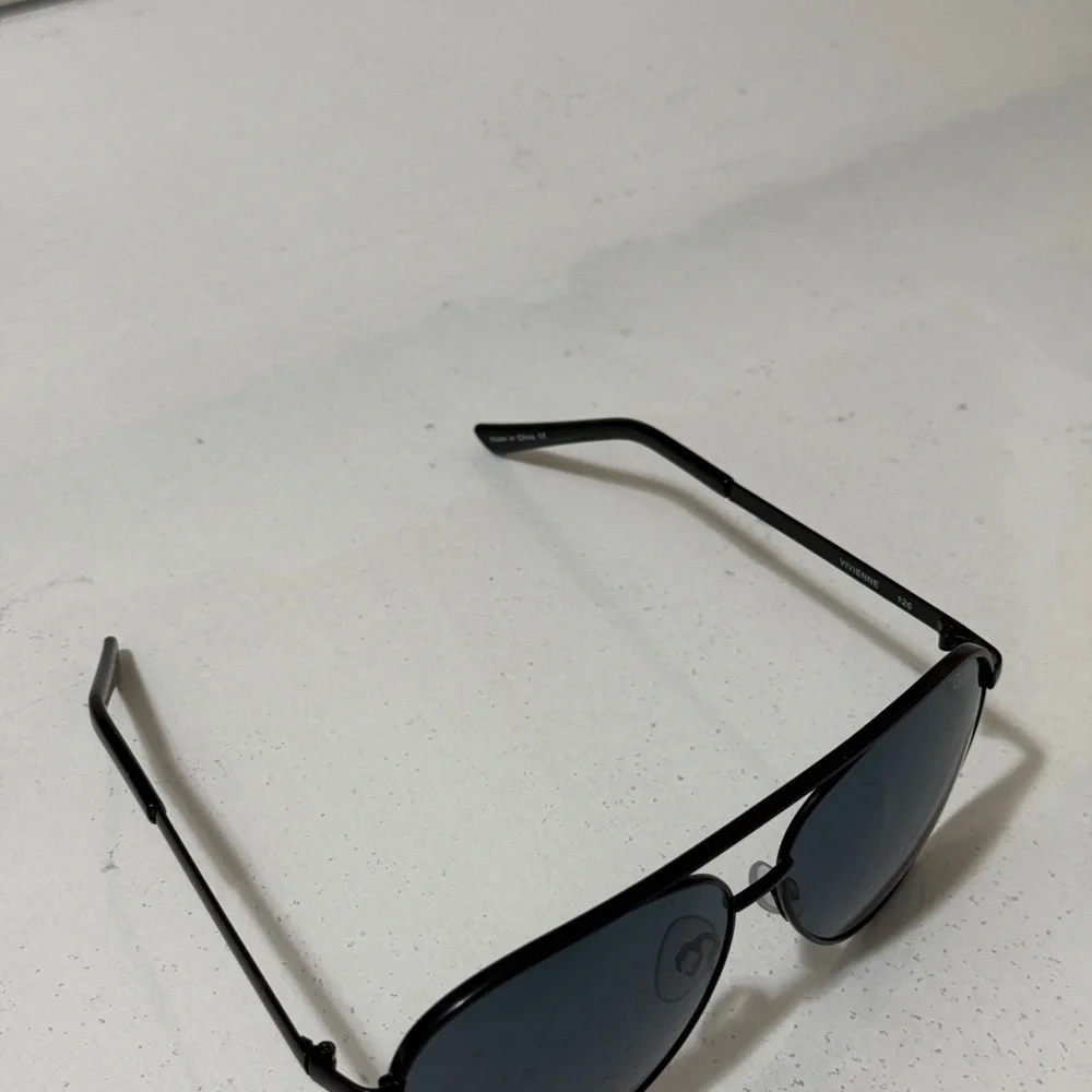 Quay Australia Dark Lens Aviator unisex Sunglasses